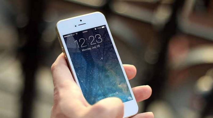 Experiencing the new Oculus Rift VR headset